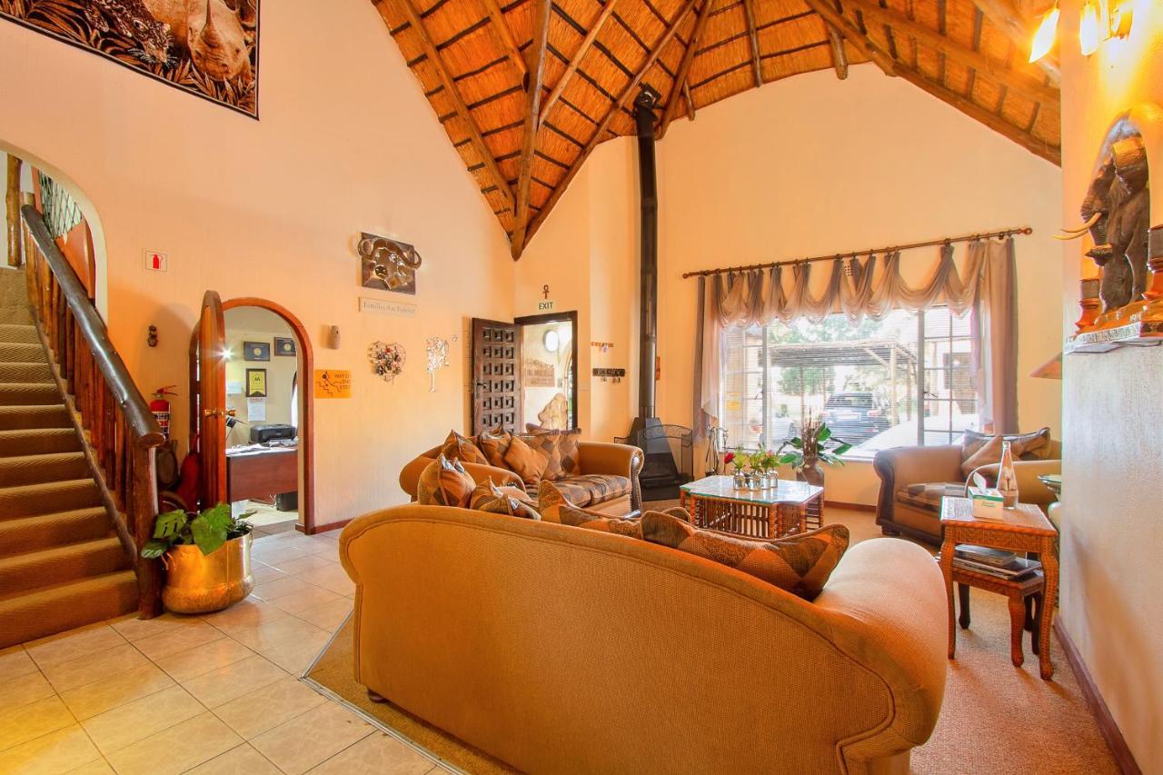 All Over Africa Guest House เคมป์ตัน พาร์ค ภายนอก รูปภาพ